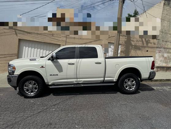 RAM 3500 6.7 I6 TURBO DIESEL LARAMIE CD 4X4 AUTOMÁTICO